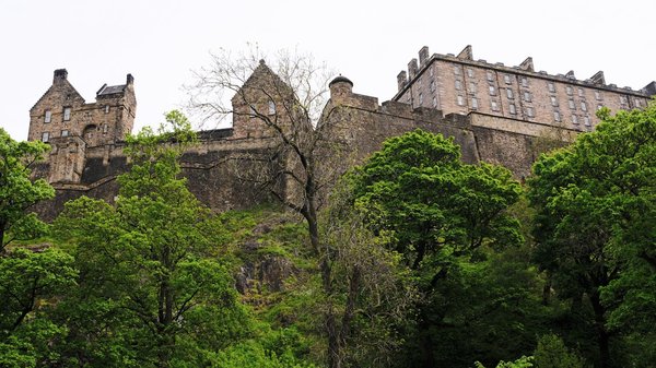 How to Evaluate the Structural Integrity of Aging Buildings in Urban Revitalization Projects?